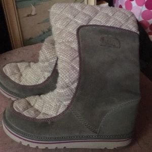 Sorel Suede Boots Sage Green 8.5